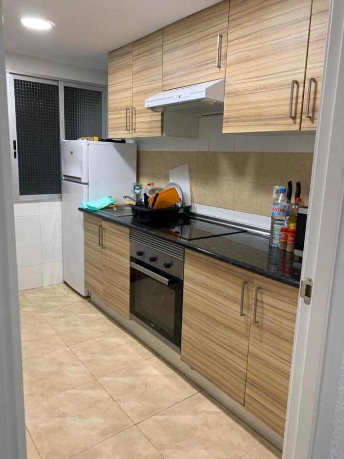 Habitacion En Piso Compartido Cerca A Ciudad De Las Artes Y Las Ciencias 발렌시아 외부 사진